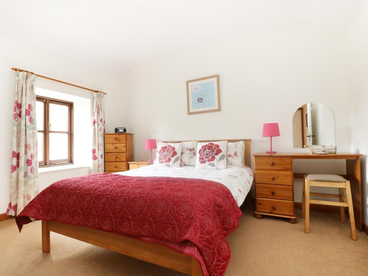 The Old Granary Villa Launceston Bagian luar foto